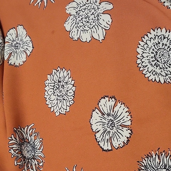 Philosophy Floral Dress - Picture 6 of 11